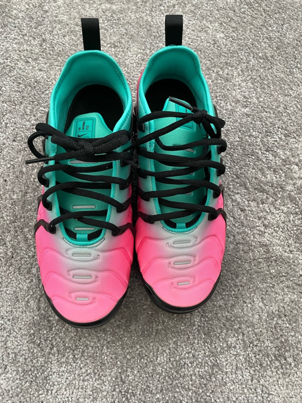 Nike Air VaporMax Plus Pink & Teal Gradient Sneakers - Picture 3 of 3
